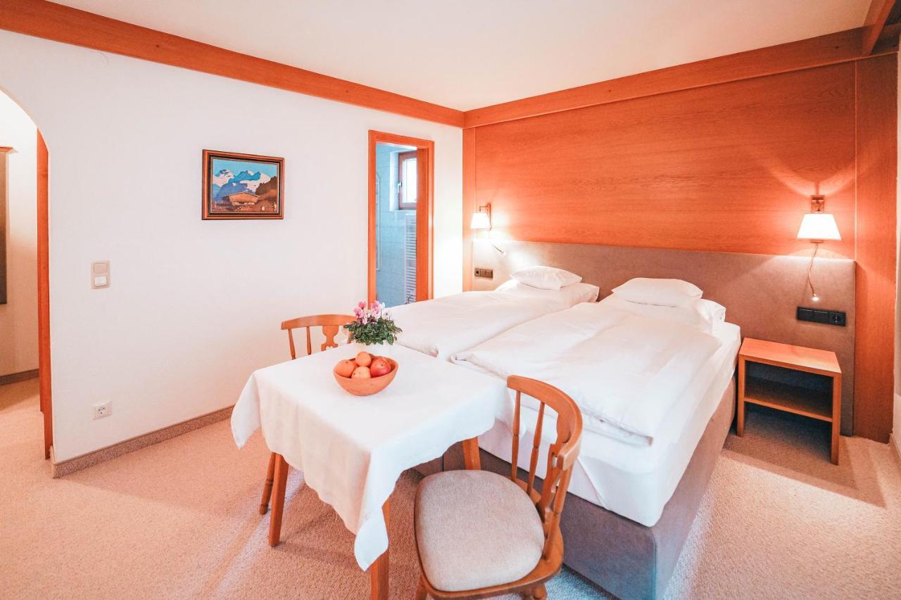 Hotel Garni Almjur Sankt Anton am Arlberg Esterno foto